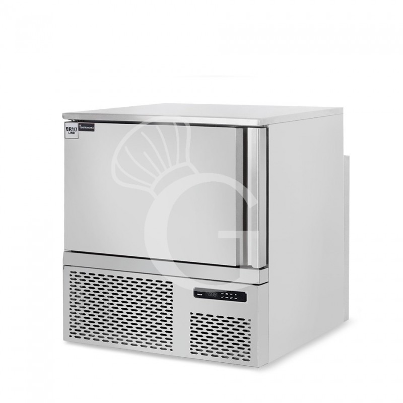 schockfroster aus edelstahl dreiphasig fuer 5 gn 11 blech 600x400 mm temperatur 18c0c mit integrierten rollen