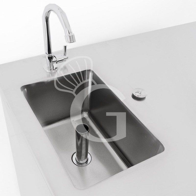 Kühltisch mit Spülbecken und Wasserhahn, 4-türig, Tiefe 700 mm, +2°C/+8°C, Motor auf der rechten Seiten, Energieklasse B