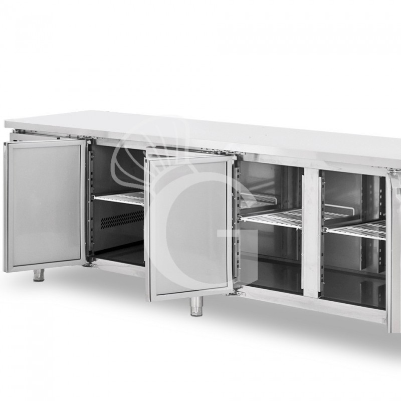 Kühltisch, 4-türig, T 600 mm, +2°C/+8°C, Motor links, Energieklasse E