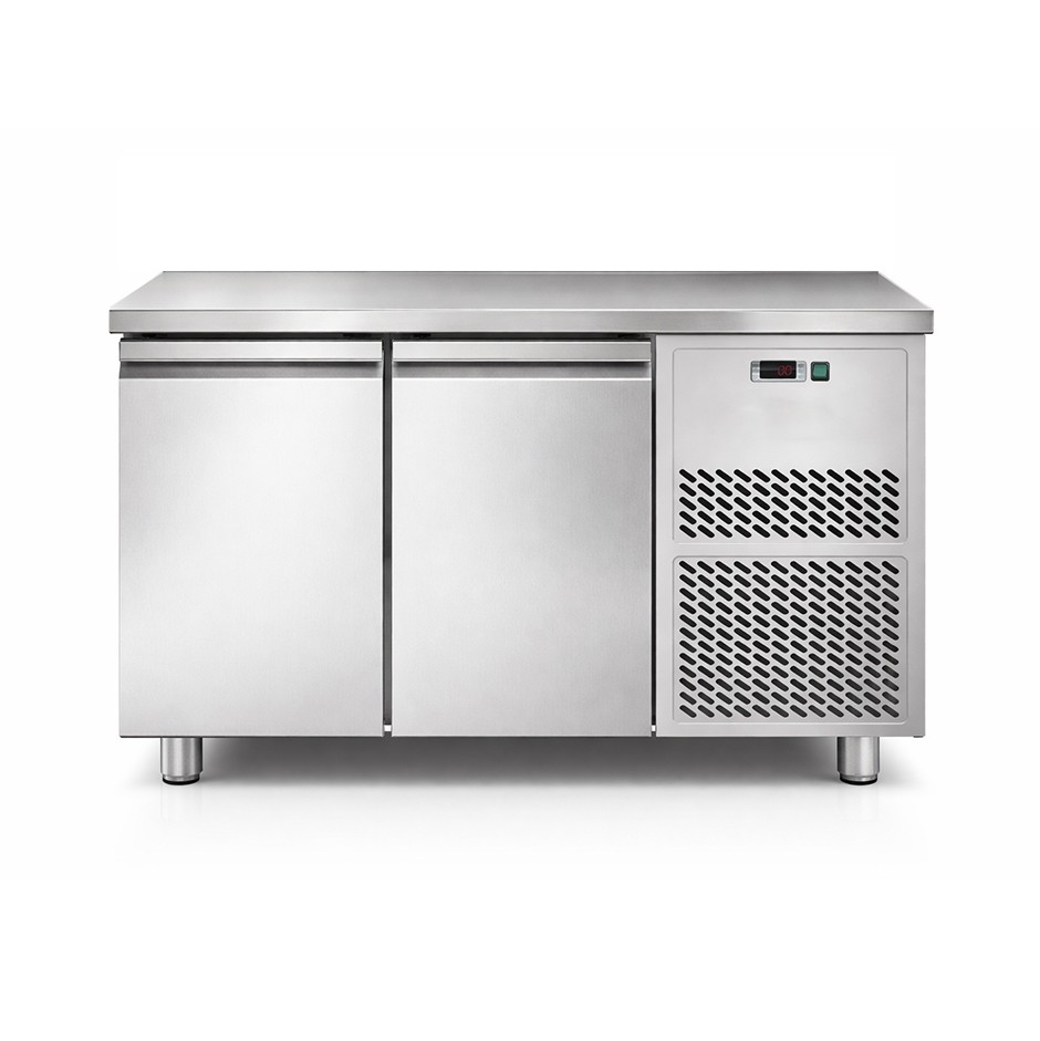 Kühltisch, 2-türig, T 700 mm, 0°C/+10°C, Energieklasse C