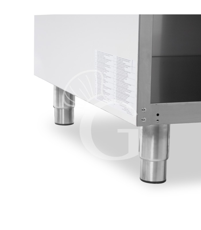 Professioneller Gasherd mit 4 Brenner und offenen Unterbau, Tiefe 900 mm