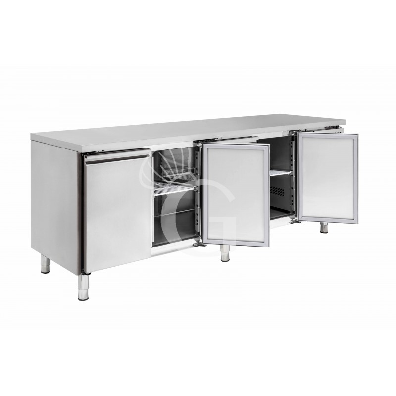 Kühltisch, 4 Türen, Tiefe 600 mm, Temperatur -2°C/+8°C, Energieklasse D