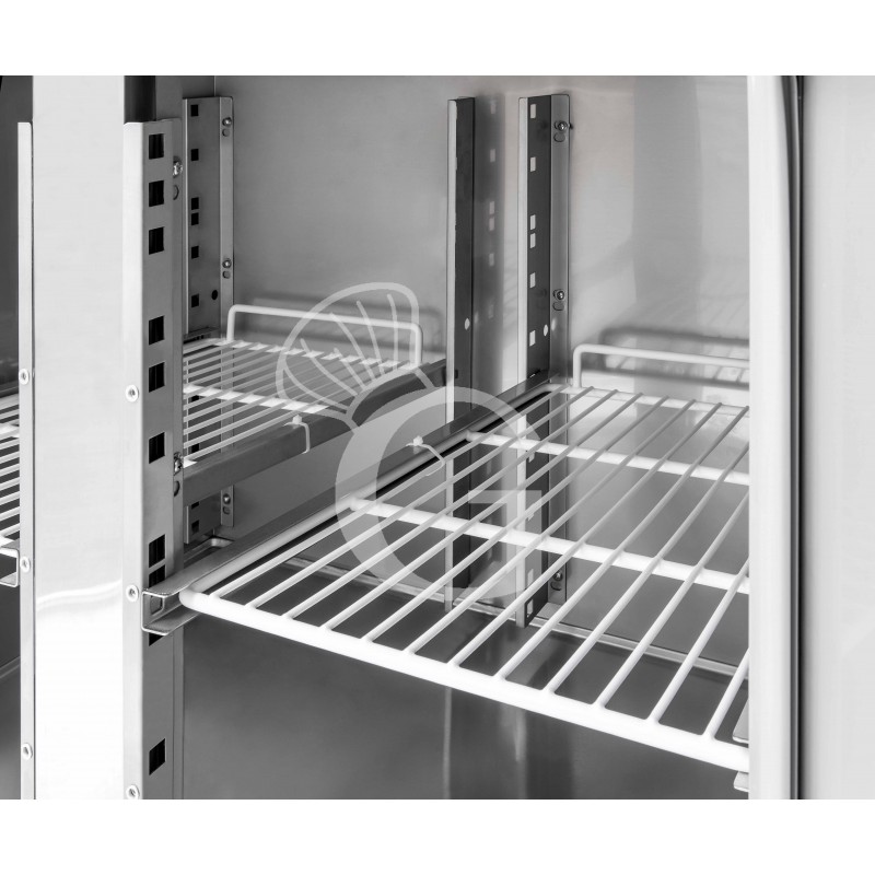 Kühltisch, 2-türig, Aufkantung, Tiefe 700 mm, -2°C/+8°C, Energieklasse E