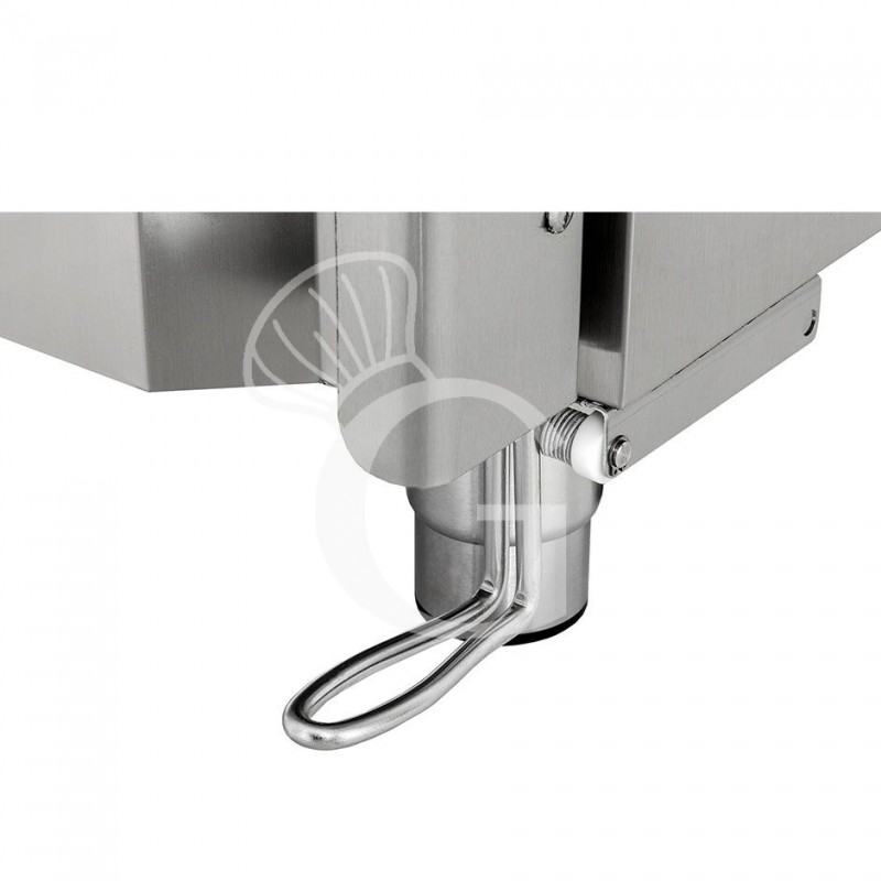 Pedal zum Öffnen der Tür