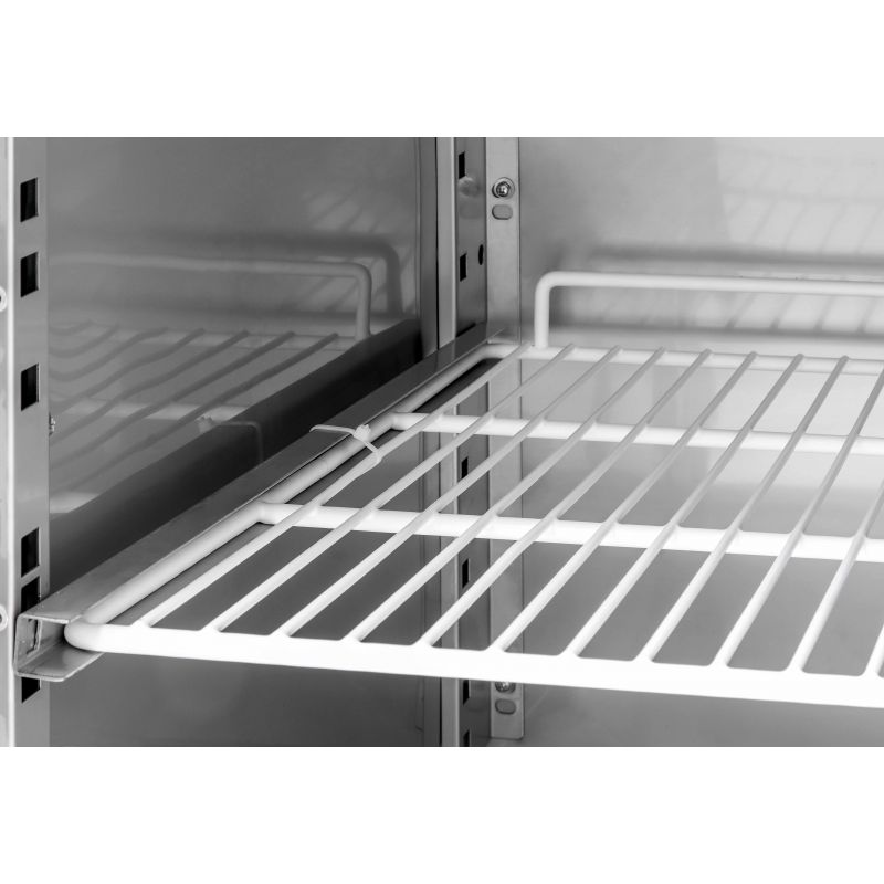 Kühltisch, 3 Türen, 2 Schubladen, Tiefe 700 mm, -2°C/+8°C, Aufkantung