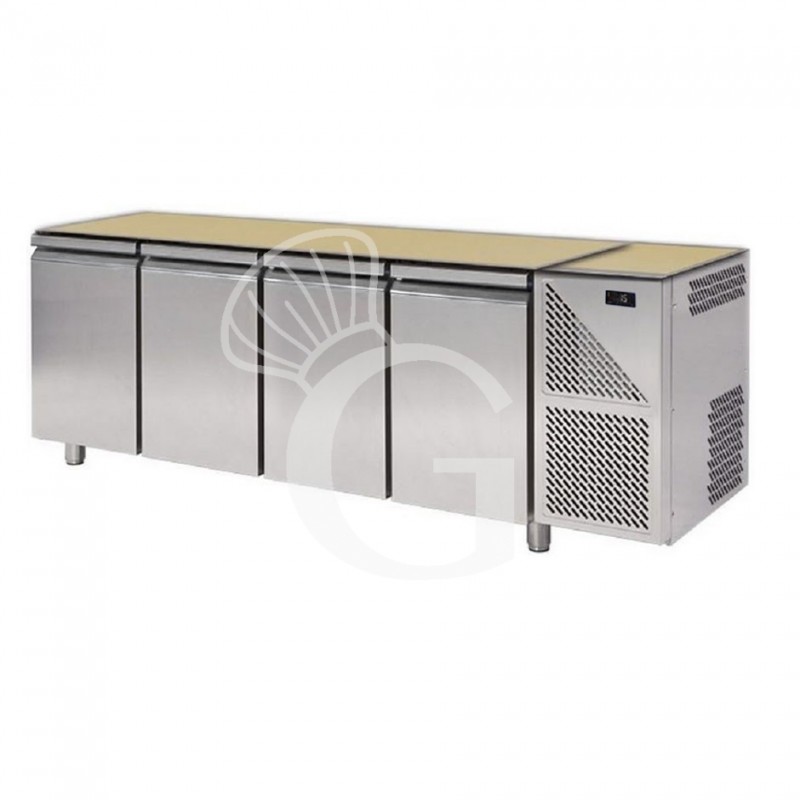 Kühltisch ohne Arbeitsplatte, 4 Türen, Tiefe 600 mm, 0°C/+10°C
