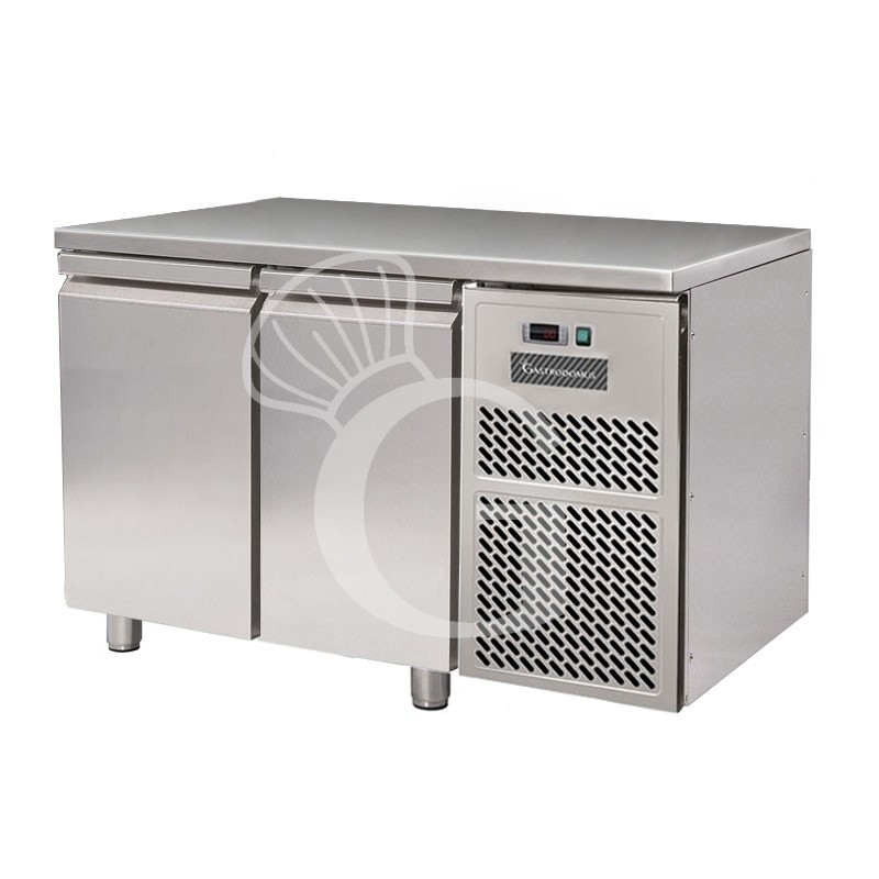 Kühltisch, 2-türig, T 700 mm, 0°C/+10°C, Energieklasse C Kühltisch, 2-türig, T 700 mm, 0°C/+10°C, Energieklasse C