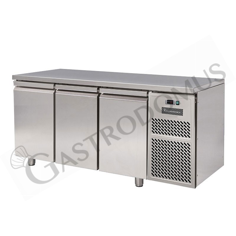 Tiefkühltisch, 3-türig, T 600 mm, -18°C/-22°C , Energieklasse G