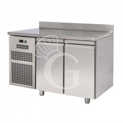 Kühltisch, 2-türig, Tiefe 800 mm, 0°C/+10°C, Motor auf der linken Seite, Aufkantung, Energieklasse D