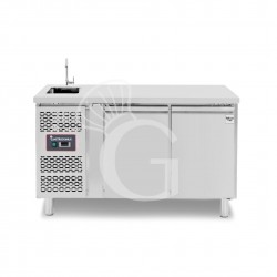 Kühltisch mit Spülbecken und Wasserhahn, 2-türig, Tiefe 700 mm, +2°C/+8°C, Motor auf der rechten Seiten, Energieklasse B
