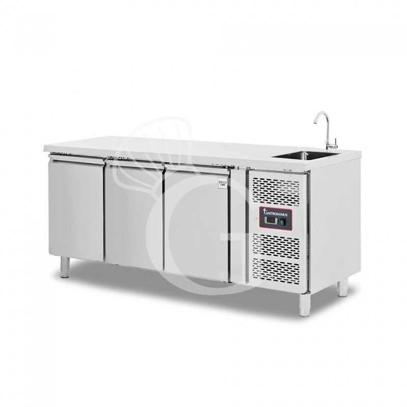 Kühltisch mit Spülbecken und Wasserhahn, 3-türig, Tiefe 700 mm, +2°C/+8°C, Motor auf der rechten Seiten, Energieklasse B