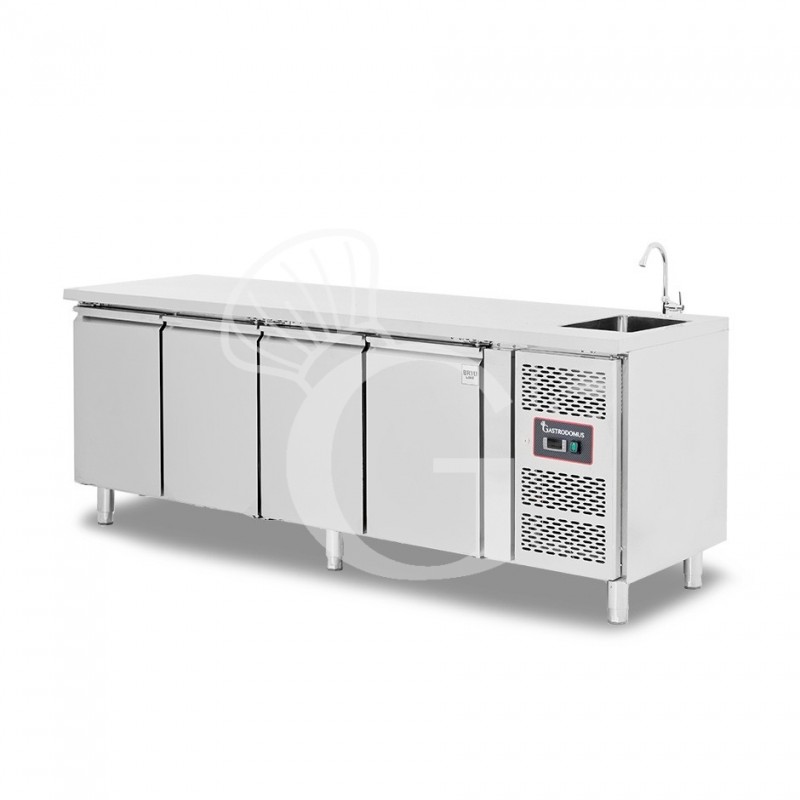 Kühltisch mit Spülbecken und Wasserhahn, 4-türig, Tiefe 700 mm, +2°C/+8°C, Motor auf der rechten Seiten, Energieklasse E